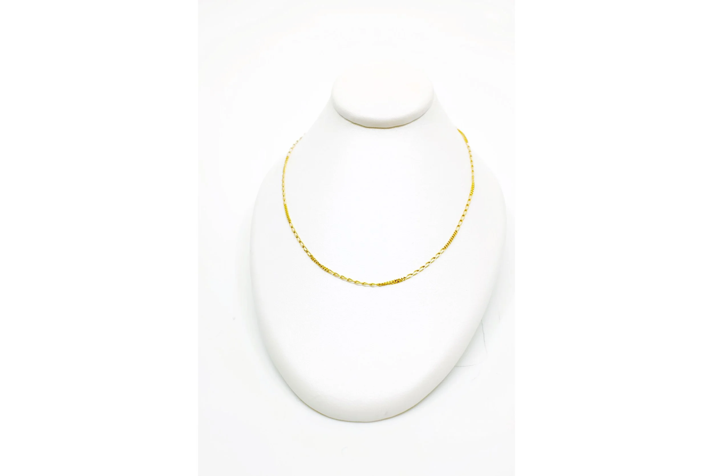 Figaro 2025 curb chain